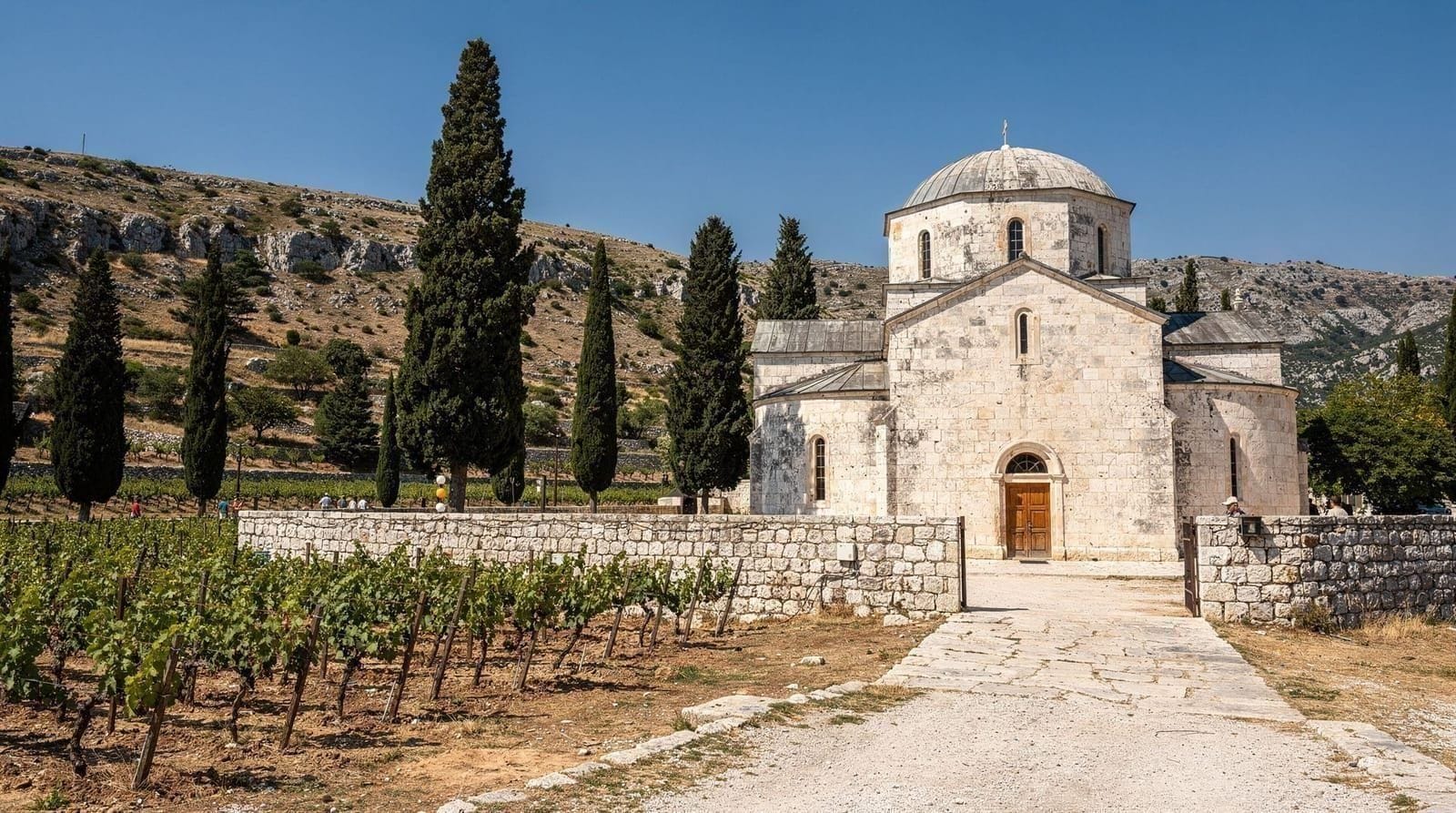 Monastère de Tvrdoš : le plus vieux domaine viticole d'Herzégovine près de Trebinje