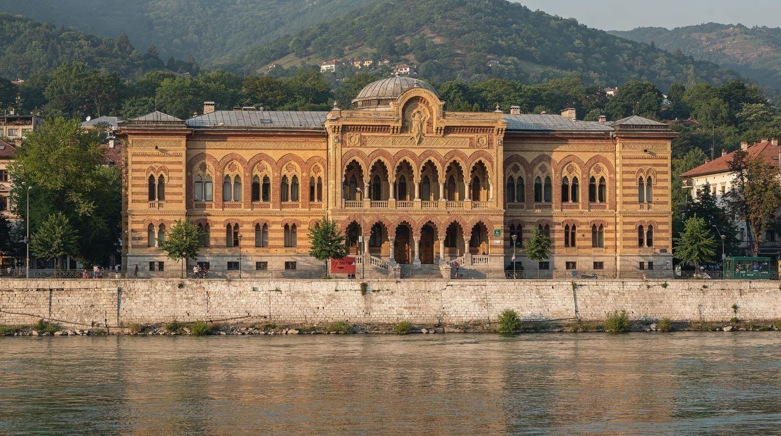 Vijećnica: Sarajevo City Hall and National Library