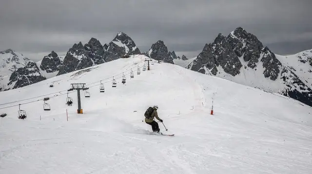 Skiing at Bjelašnica