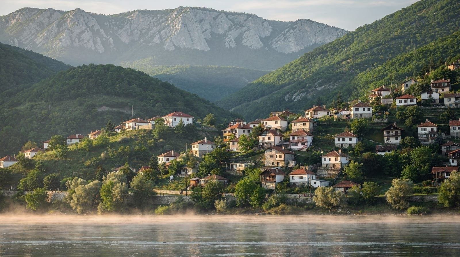 Bosniens Geschichtswoche: Sarajevo, Srebrenica und Mostar